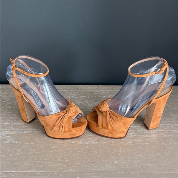 Sergio Rossi Tan Suede Platform Heels - Picture 2 of 12